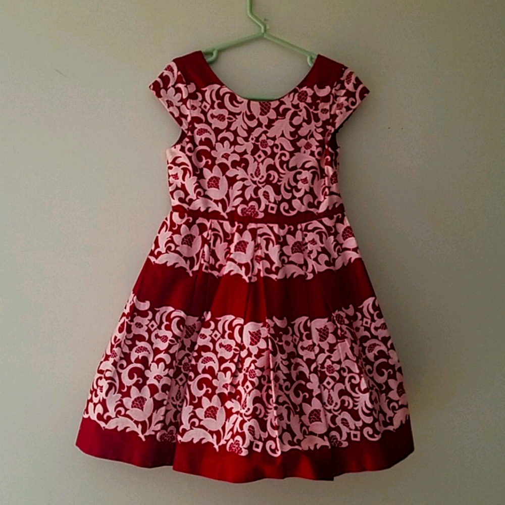 Girl's dress
